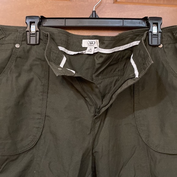 Cato woman military green capris 18w - Picture 3 of 11